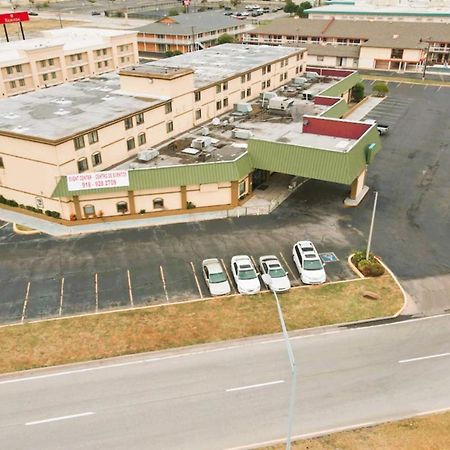Oyo Hotel Tulsa Ok, I-44 外观 照片